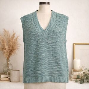 J. Jill Women’s Knit Sweater Vest – Medium – Sage / Seafoam Green